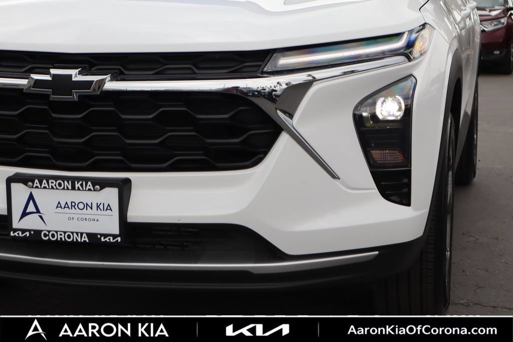 Used 2026 Chevrolet Trax LT w/ Driver Confidence Package FWD image 8