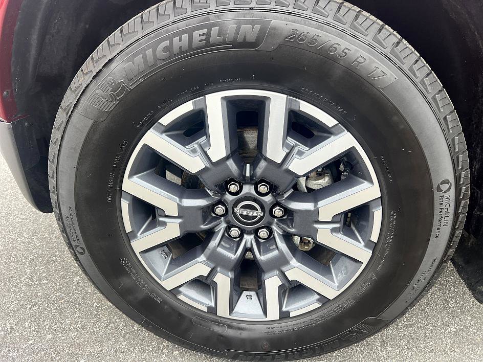 Certified 2024 Nissan Frontier SL w/ Technology Package image 9