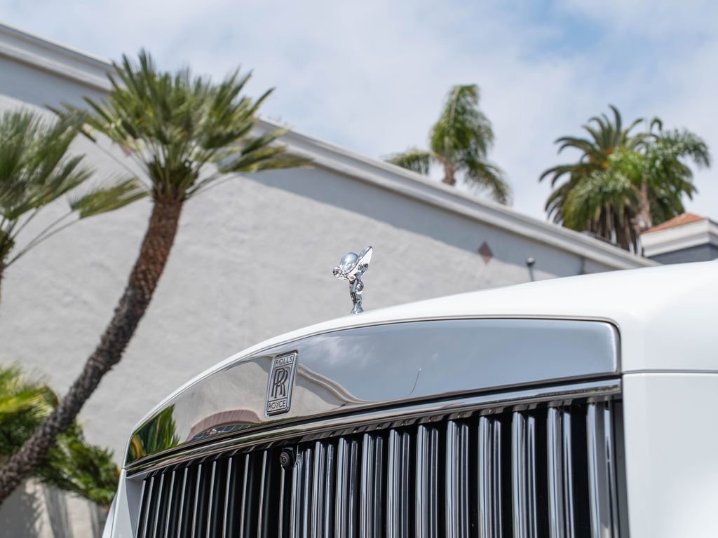 Used 2025 Rolls-Royce Cullinan AWD/4WD image 40