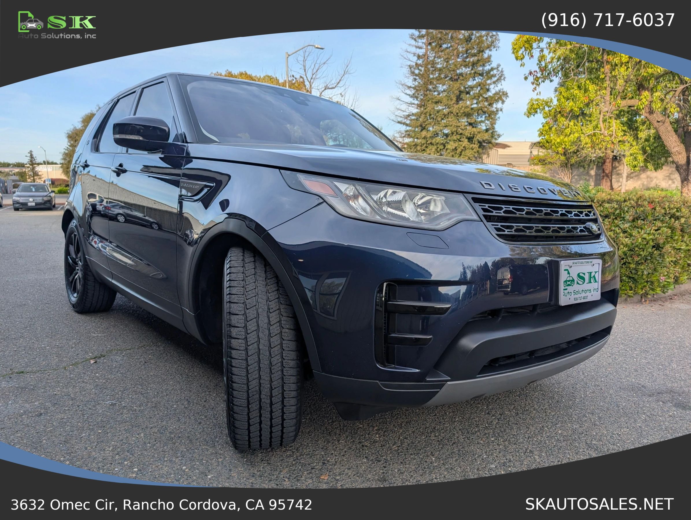 Used 2017 Land Rover Discovery SE AWD/4WD image 4
