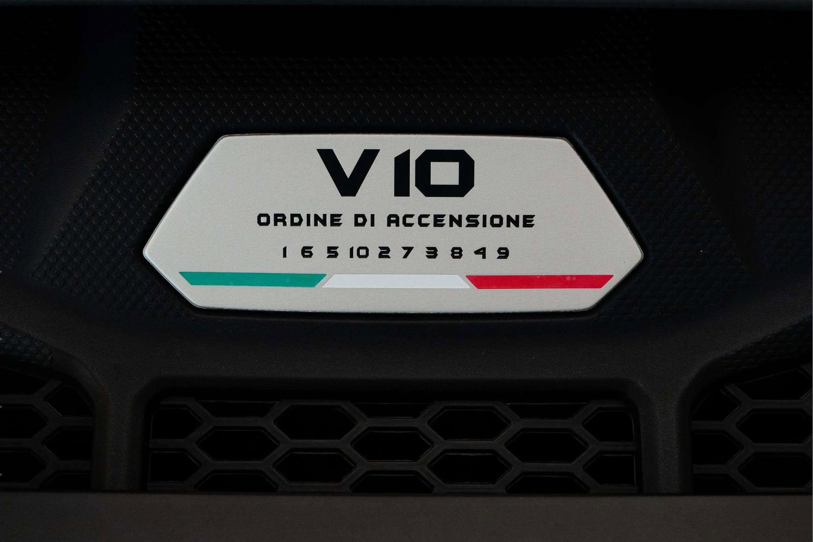 Used 2023 Lamborghini Huracan EVO RWD image 47