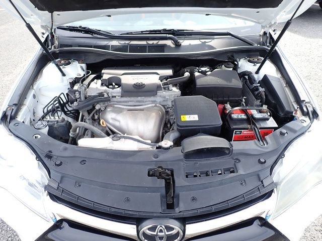 Used 2017 Toyota Camry LE FWD image 14