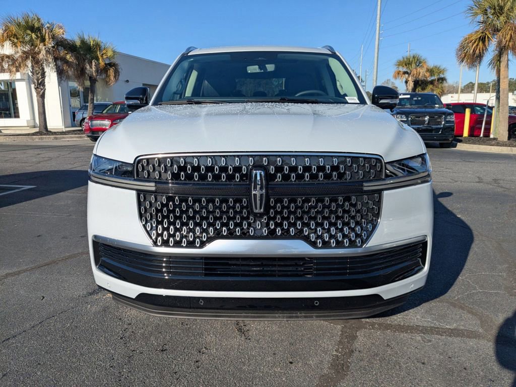 New 2026 Lincoln Navigator Reserve image 9