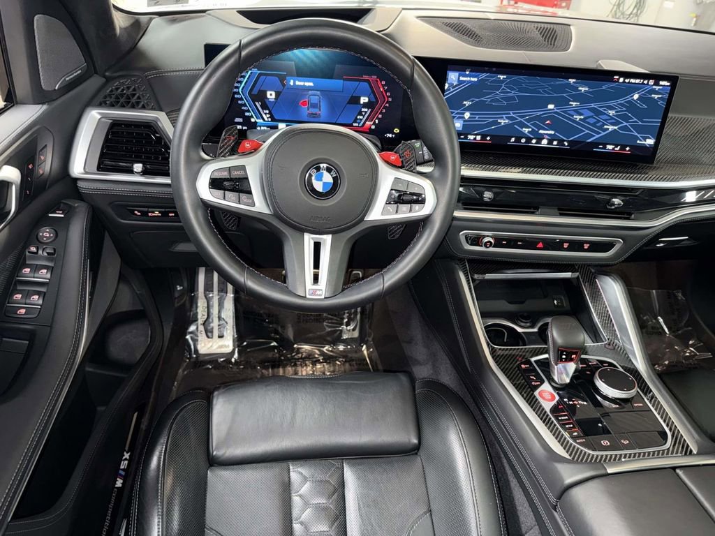 Used 2025 BMW X5 M Competition w/ Executive Package image 4