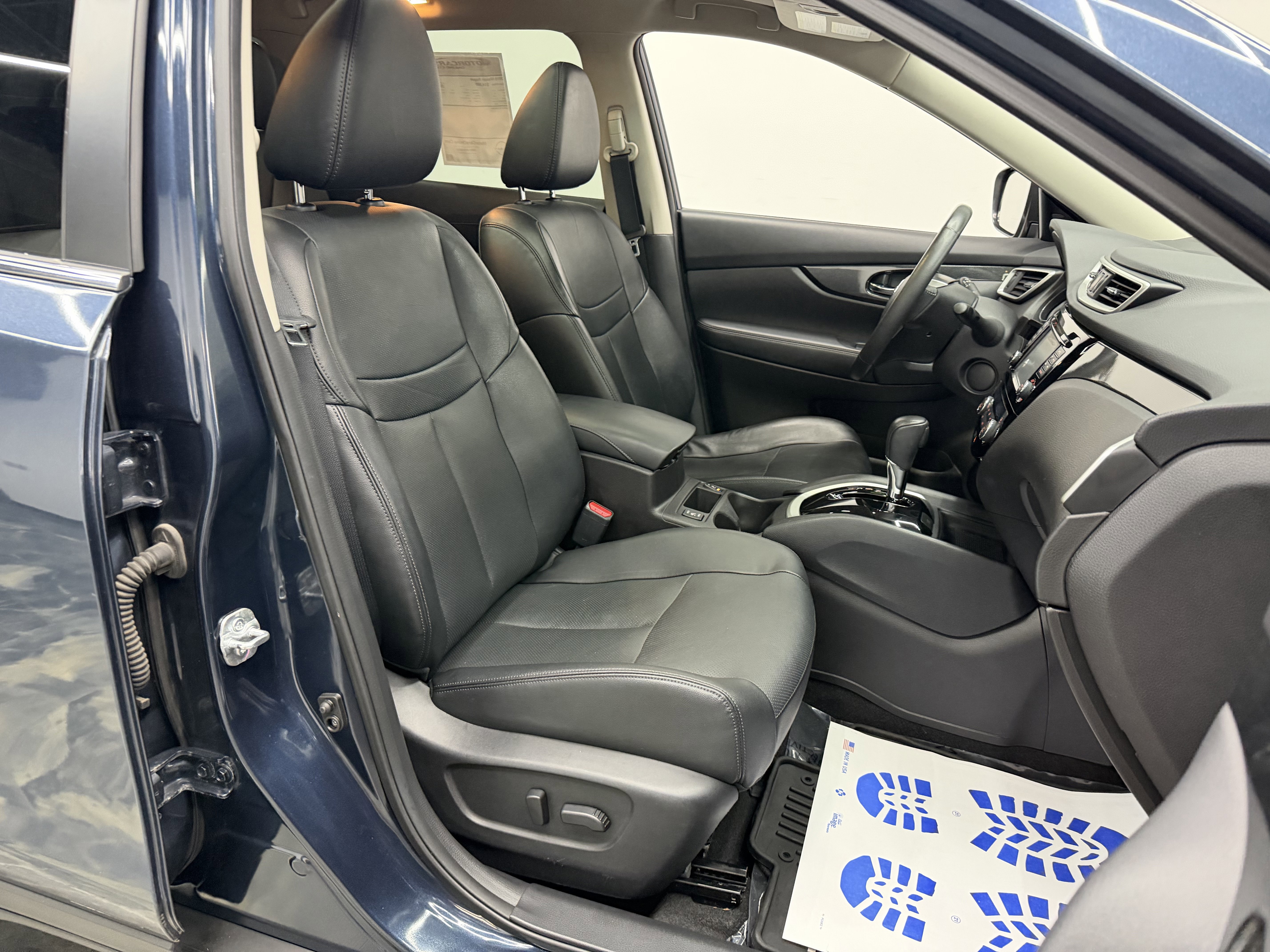 Used 2015 Nissan Rogue SL image 23