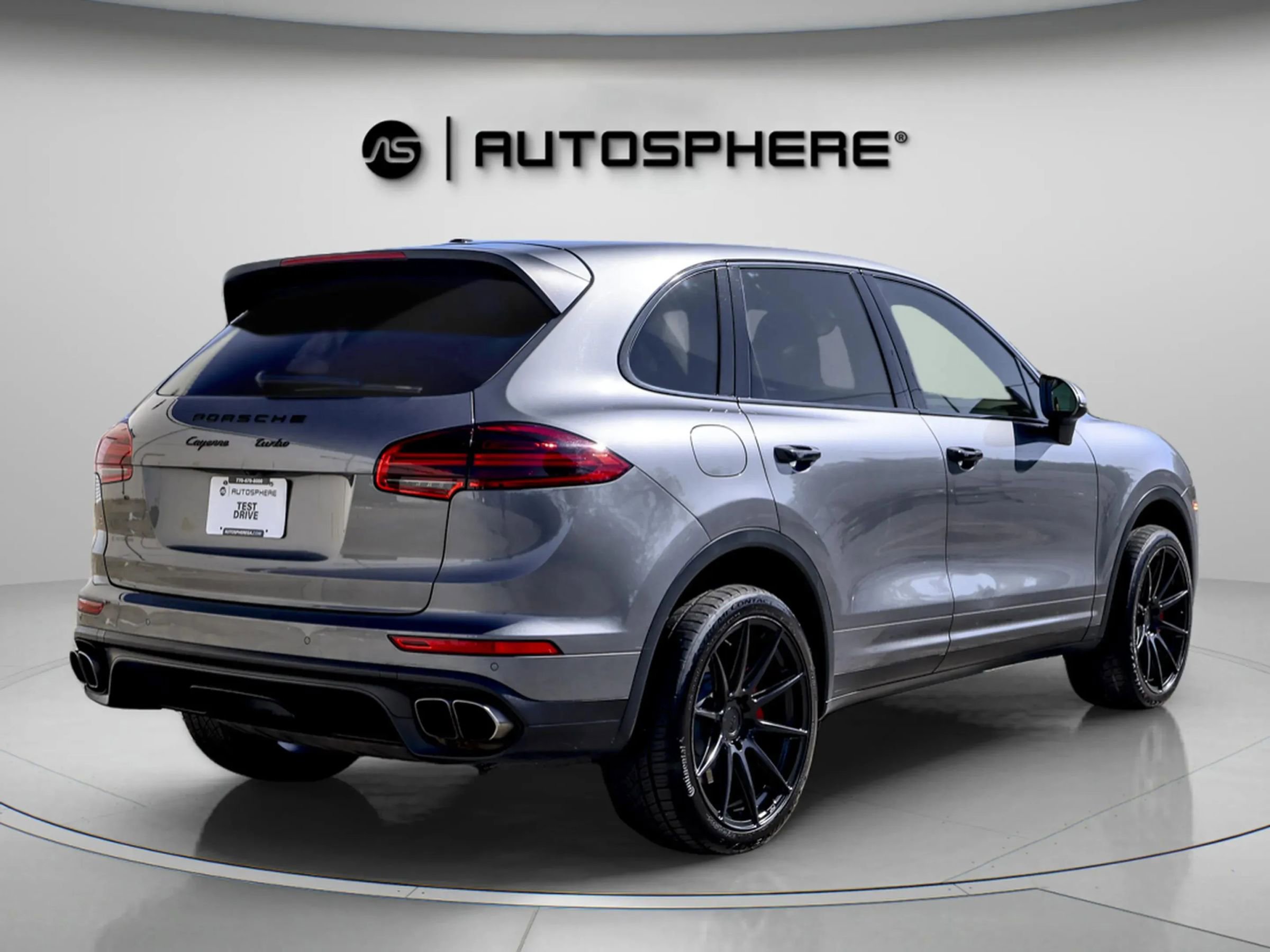 Used 2016 Porsche Cayenne Turbo AWD/4WD image 10