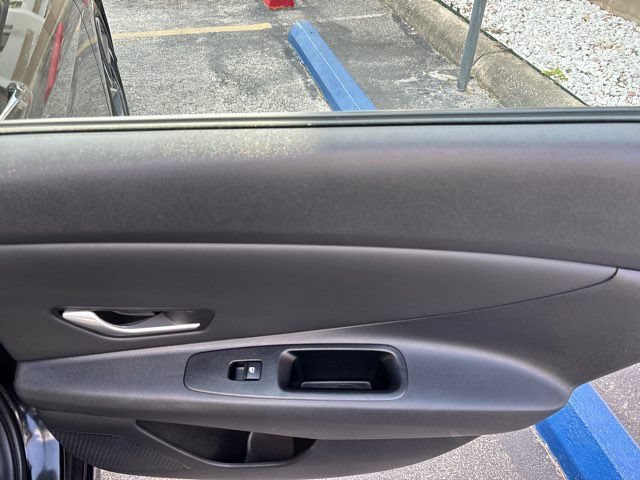 Used 2024 Hyundai Elantra Limited FWD image 51