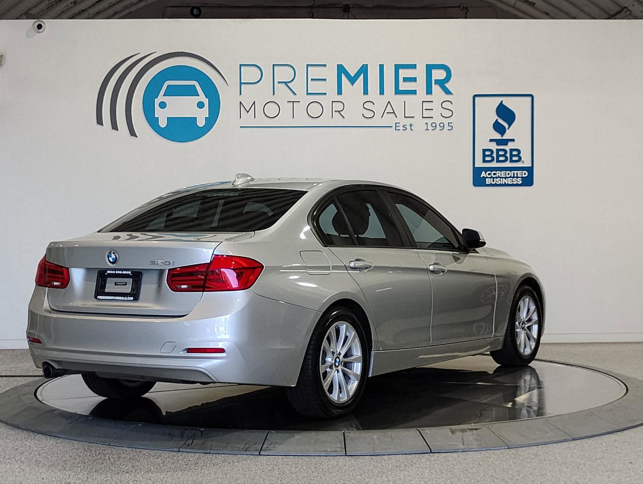 Used 2017 BMW 320i Sedan image 57