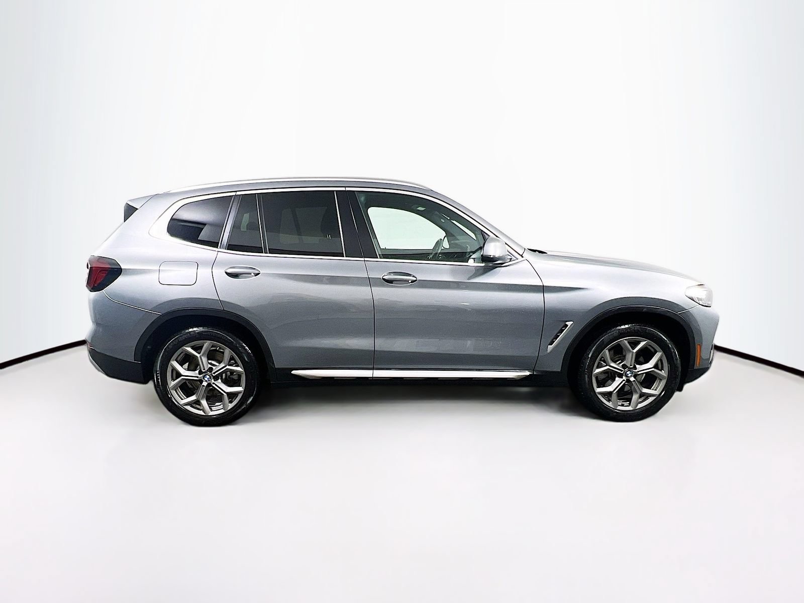 Used 2024 BMW X3 xDrive30i AWD/4WD image 8