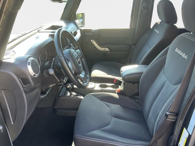 Used 2018 Jeep Wrangler Unlimited Sahara w/ Connectivity Group AWD/4WD image 10