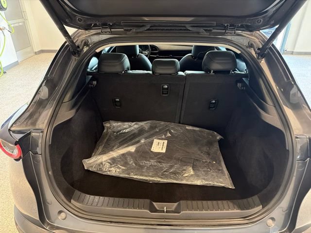 Used 2021 MAZDA CX-30 AWD 2.5 S w/ Premium Package image 18