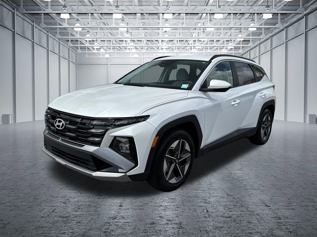 Certified 2025 Hyundai Tucson SEL FWD image 3