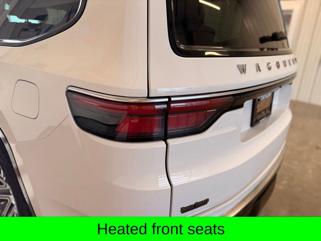 Used 2025 Jeep Wagoneer 4WD image 16