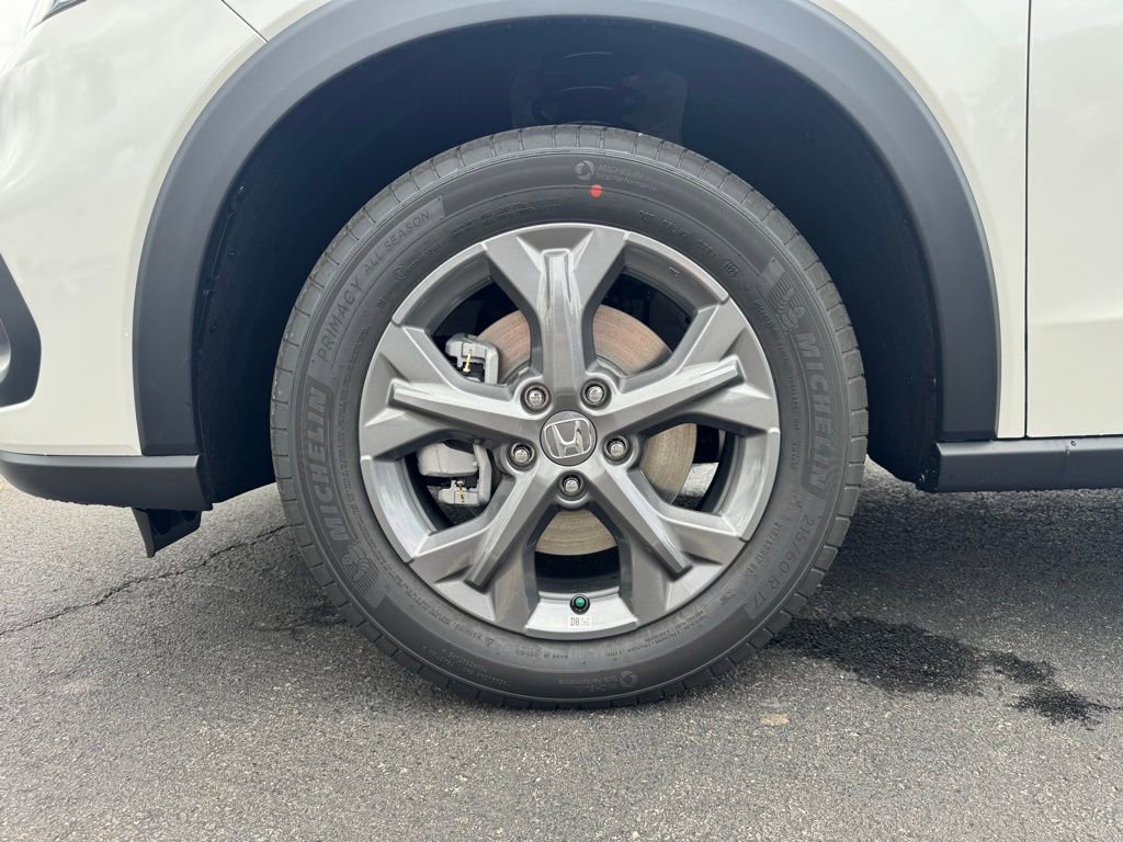 New 2026 Honda HR-V LX image 17