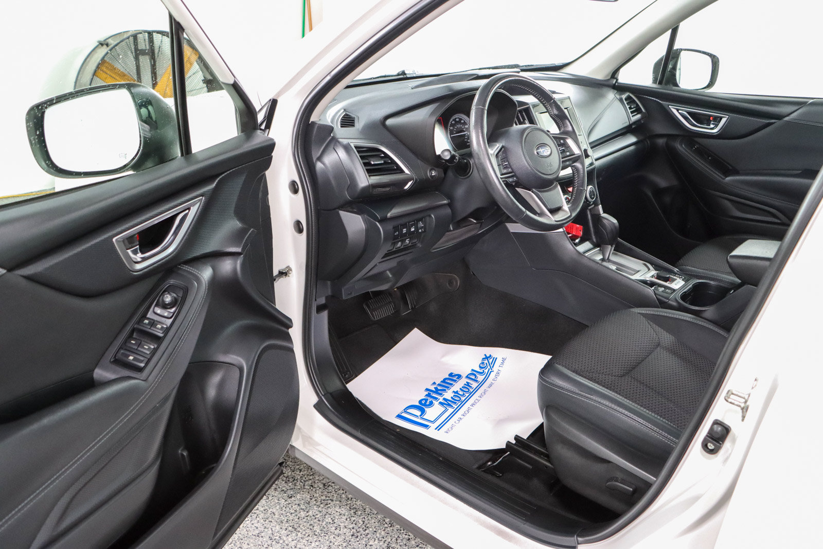 Used 2022 Subaru Forester Premium AWD/4WD image 3
