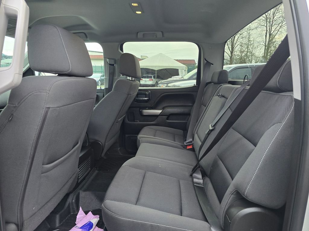 Used 2018 Chevrolet Silverado 1500 LT w/ LT Eassist Package image 16