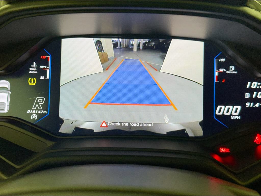 Used 2020 Lamborghini Huracan EVO RWD image 14
