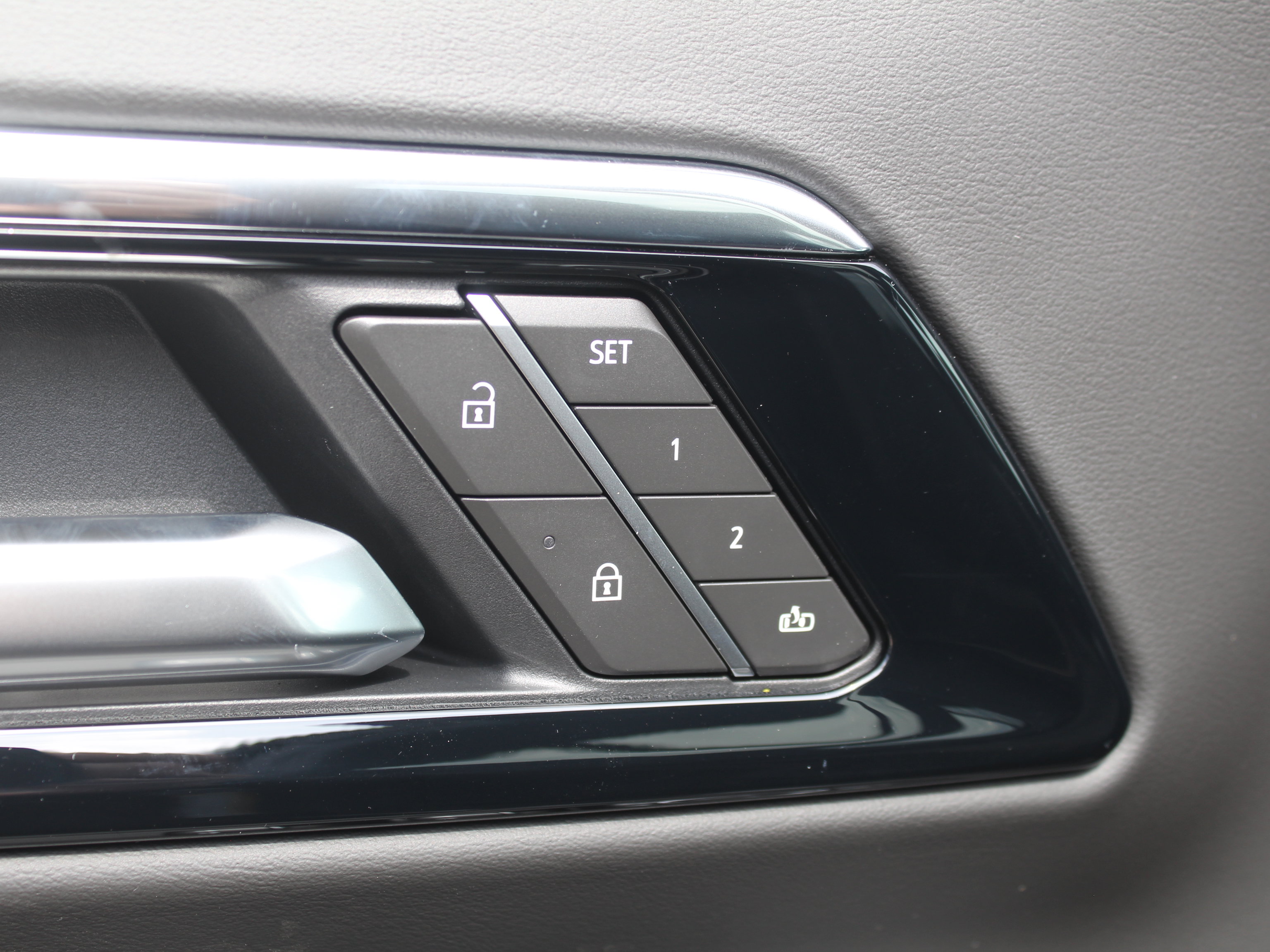 New 2026 Chevrolet Tahoe Premier AWD/4WD image 12