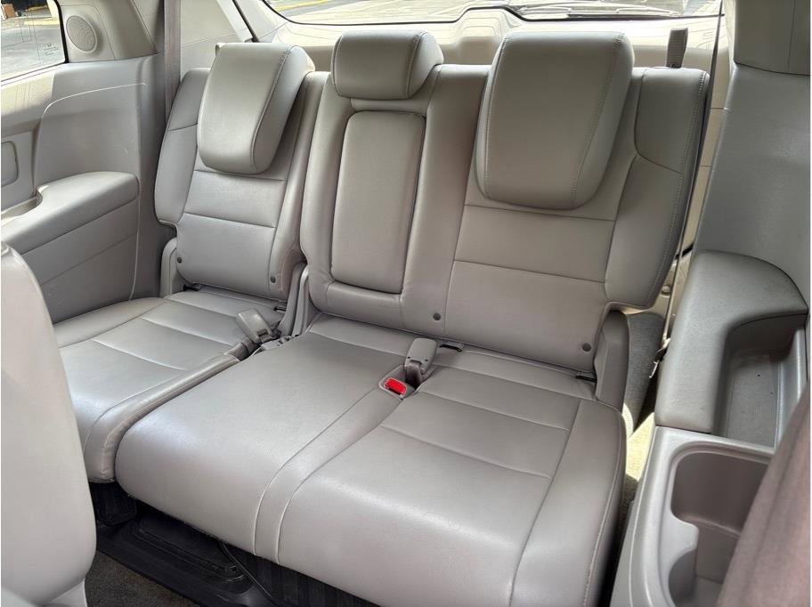 Used 2013 Honda Odyssey Touring image 15