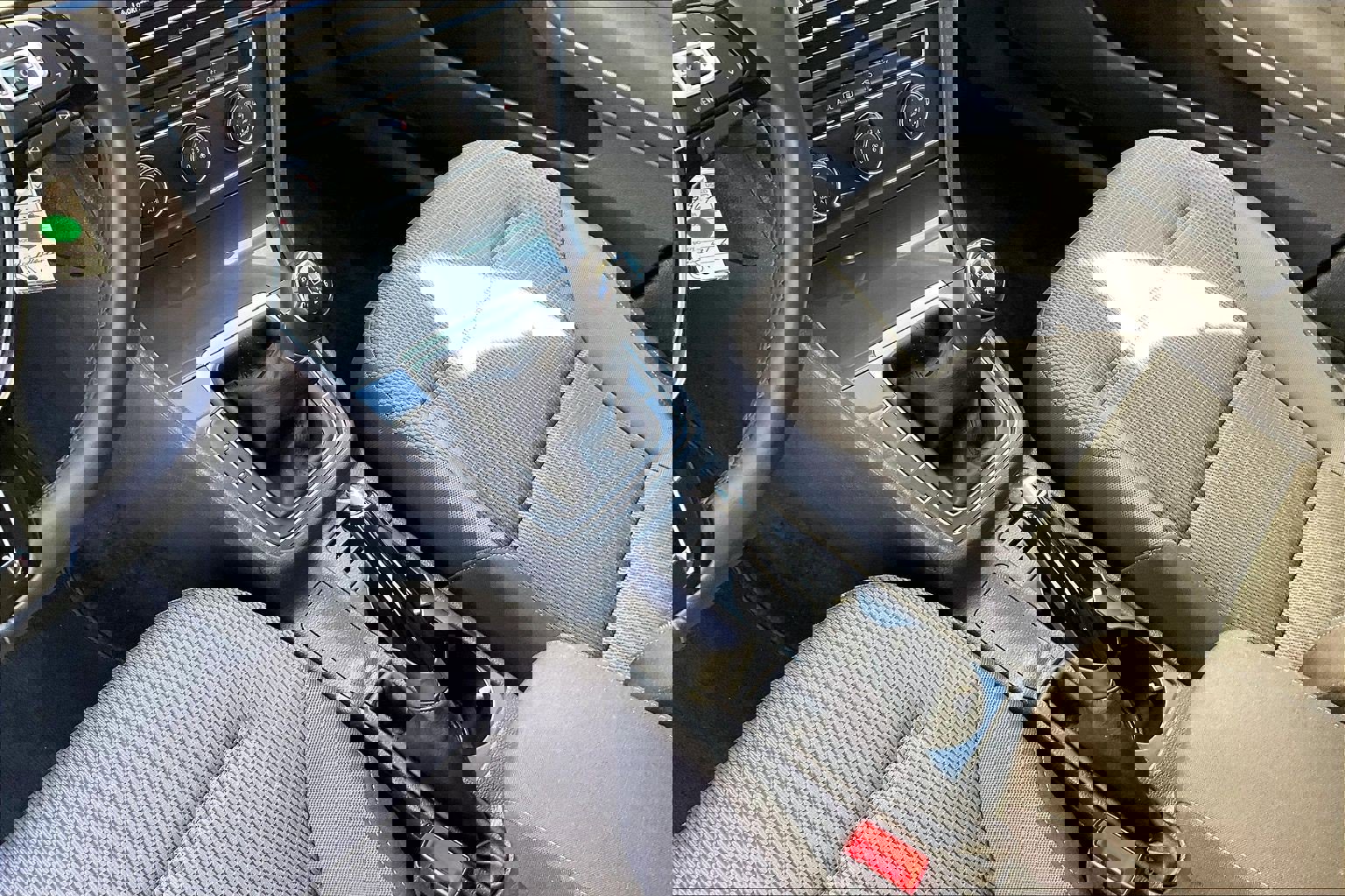 Used 2019 Volkswagen Golf S image 16