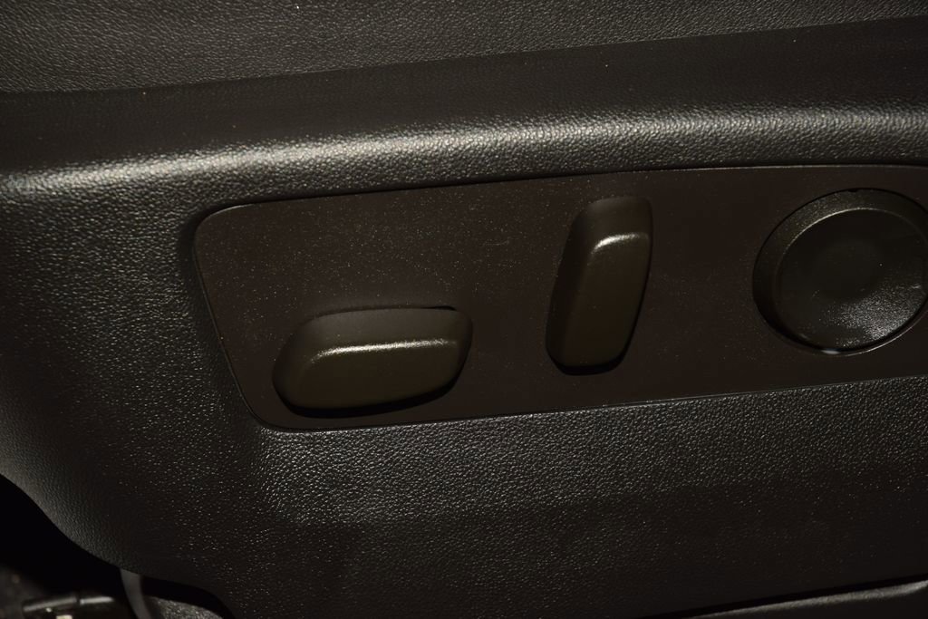 Used 2024 Chevrolet Silverado 2500 LTZ w/ LTZ Plus Package image 46