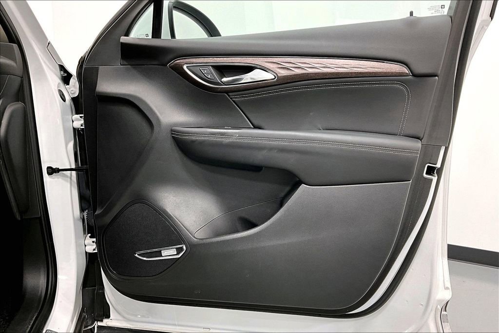 Used 2023 Buick Envision Avenir image 23