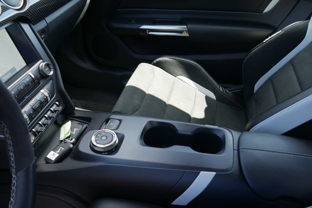 Used 2022 Ford Mustang Shelby GT500 w/ Carbon Fiber Track Pack RWD image 26