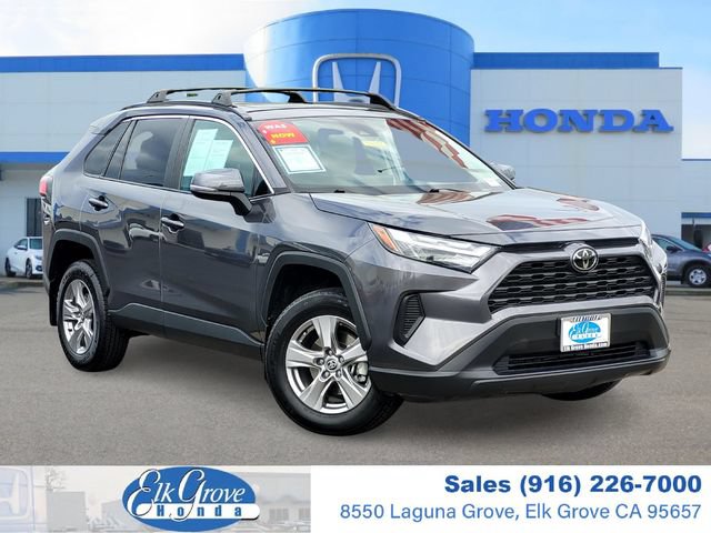 Used 2024 Toyota RAV4 XLE w/ Convenience Package FWD image 1