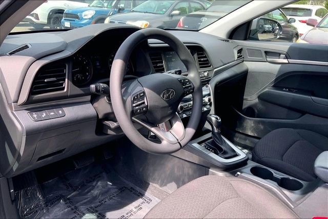 Used 2020 Hyundai Elantra SEL w/ Cargo Package (C1) image 13