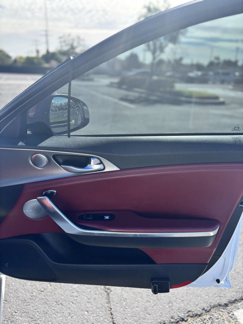 Used 2018 Kia Stinger GT2 image 9