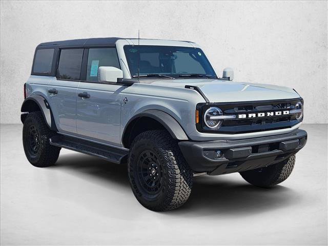 New 2026 Ford Bronco Outer Banks w/ Sasquatch Package AWD/4WD image 8