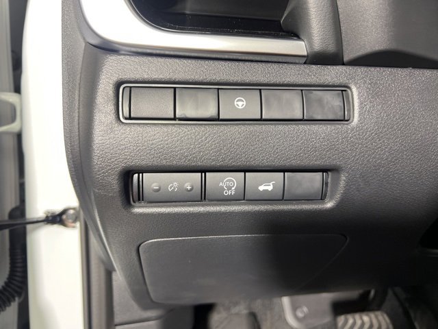 New 2026 Nissan Rogue SV image 18