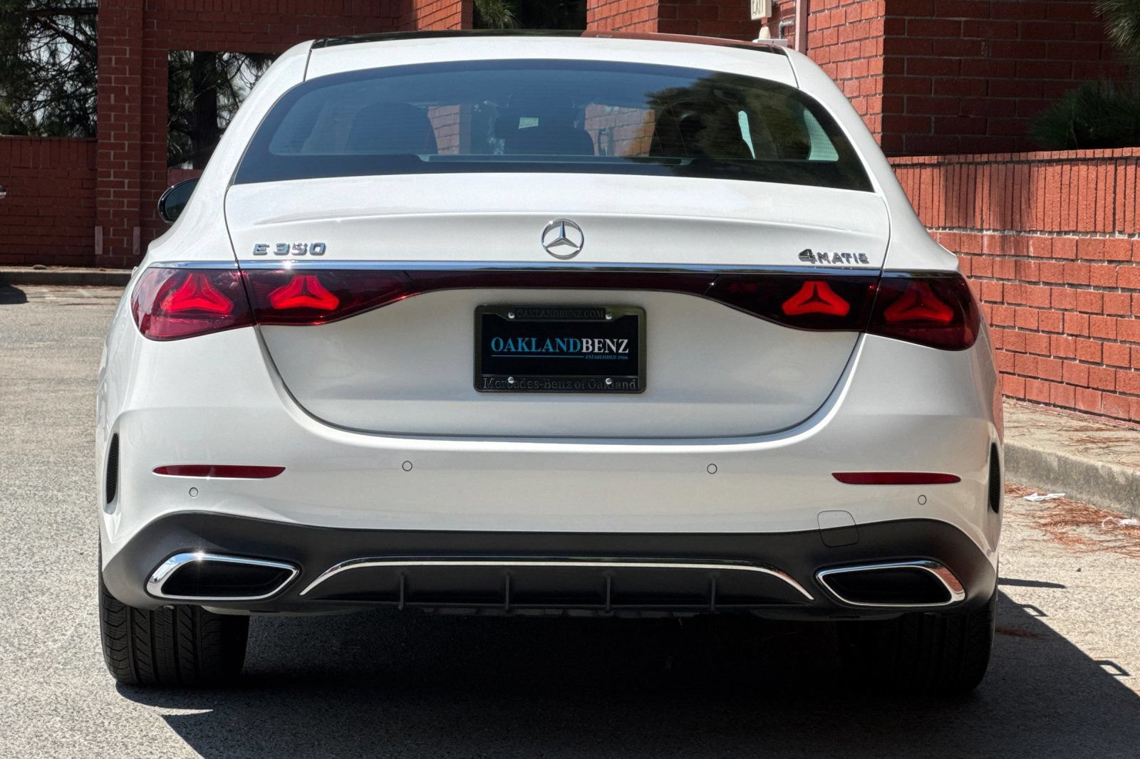 Used 2025 Mercedes-Benz E 350 4MATIC Sedan image 6
