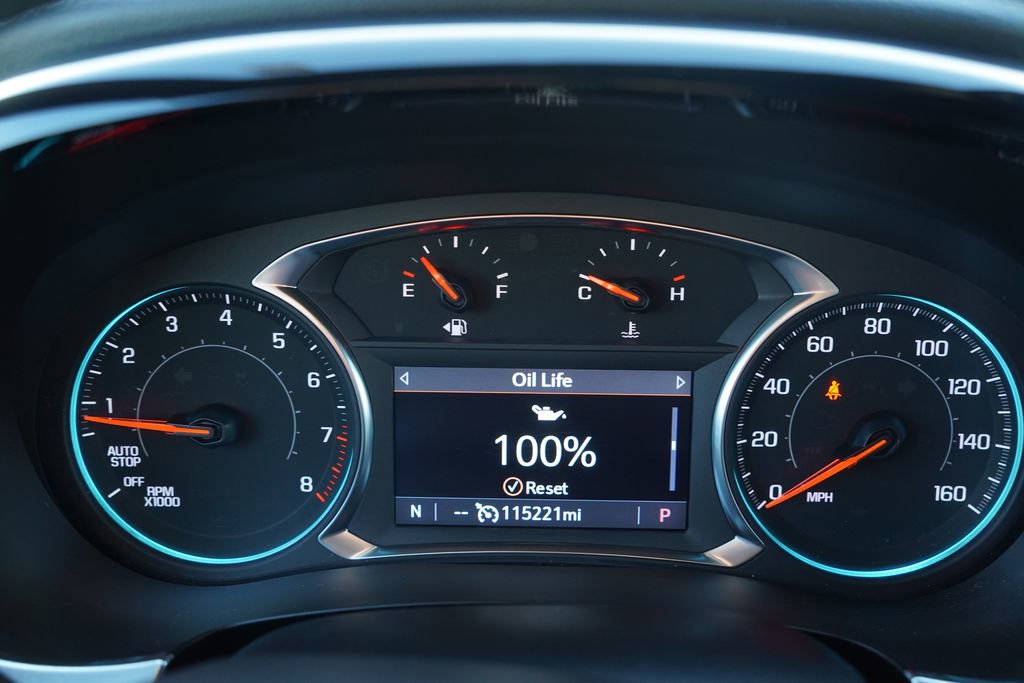 Used 2023 Chevrolet Traverse LT image 34