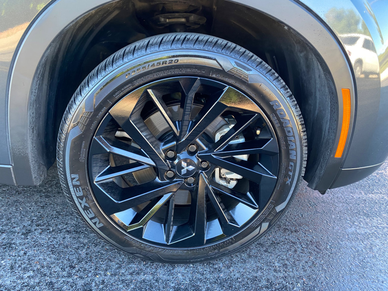 Used 2024 Mitsubishi Outlander SE Black Edition image 9