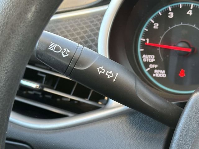 Used 2018 Chevrolet Malibu LS image 14