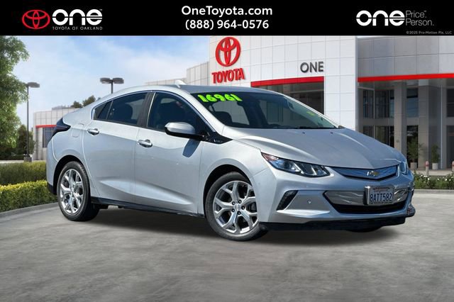 Used 2017 Chevrolet Volt Premier w/ Driver Confidence II Package