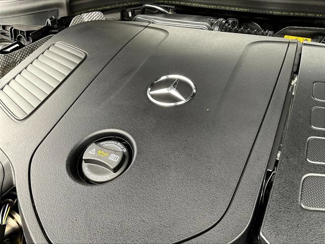 Used 2026 Mercedes-Benz GLC 300 4MATIC image 33