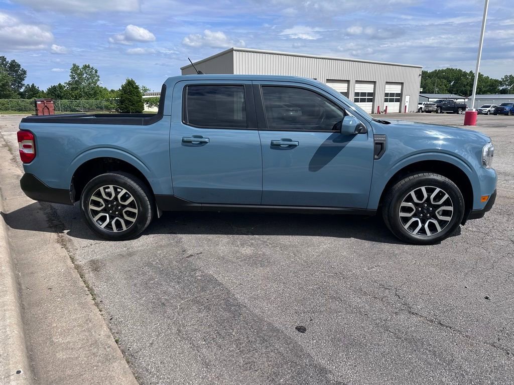 Used 2023 Ford Maverick Lariat FWD image 4