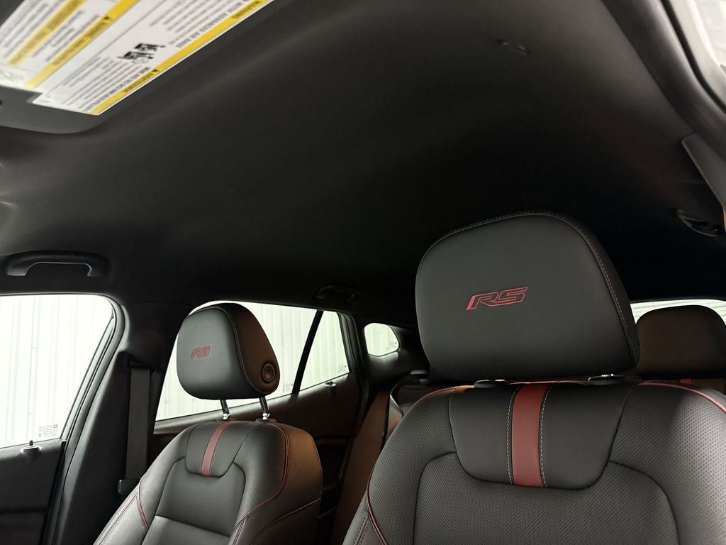 Used 2024 Chevrolet Trax RS w/ Driver Confidence Package image 19