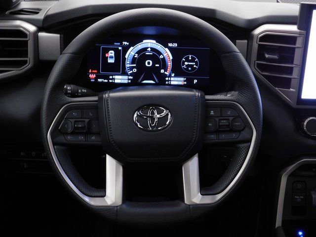 Used 2025 Toyota Tundra Limited image 27