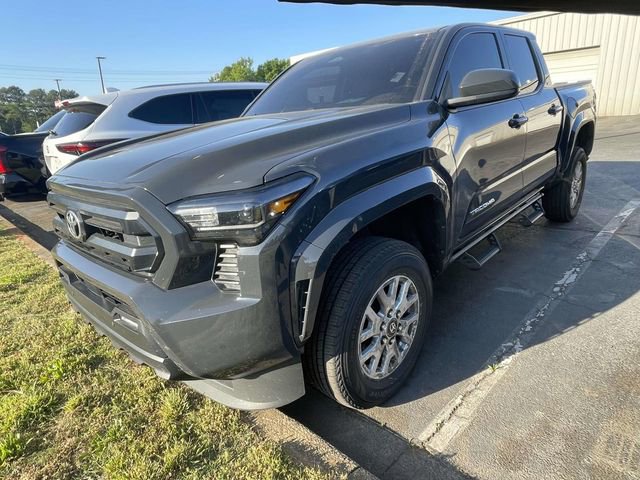 Used 2024 Toyota Tacoma SR5 RWD image 4