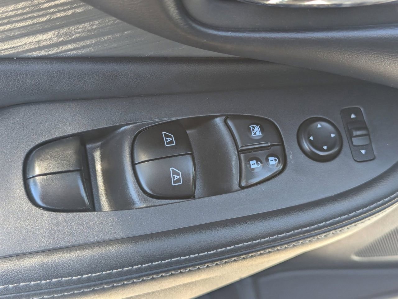 Used 2018 Nissan Murano S image 22