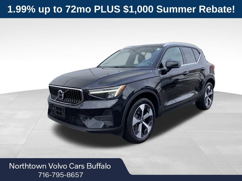 New 2025 Volvo XC40 B5 Core w/ Protection Package Premier