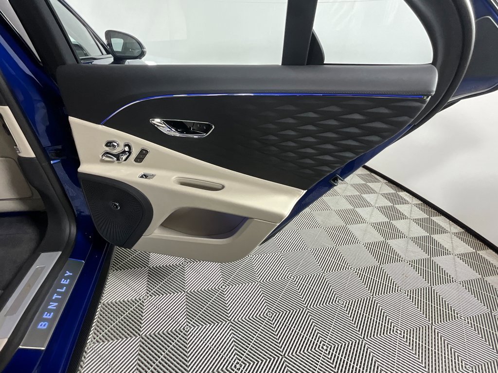 Used 2023 Bentley Flying Spur S V8 image 24