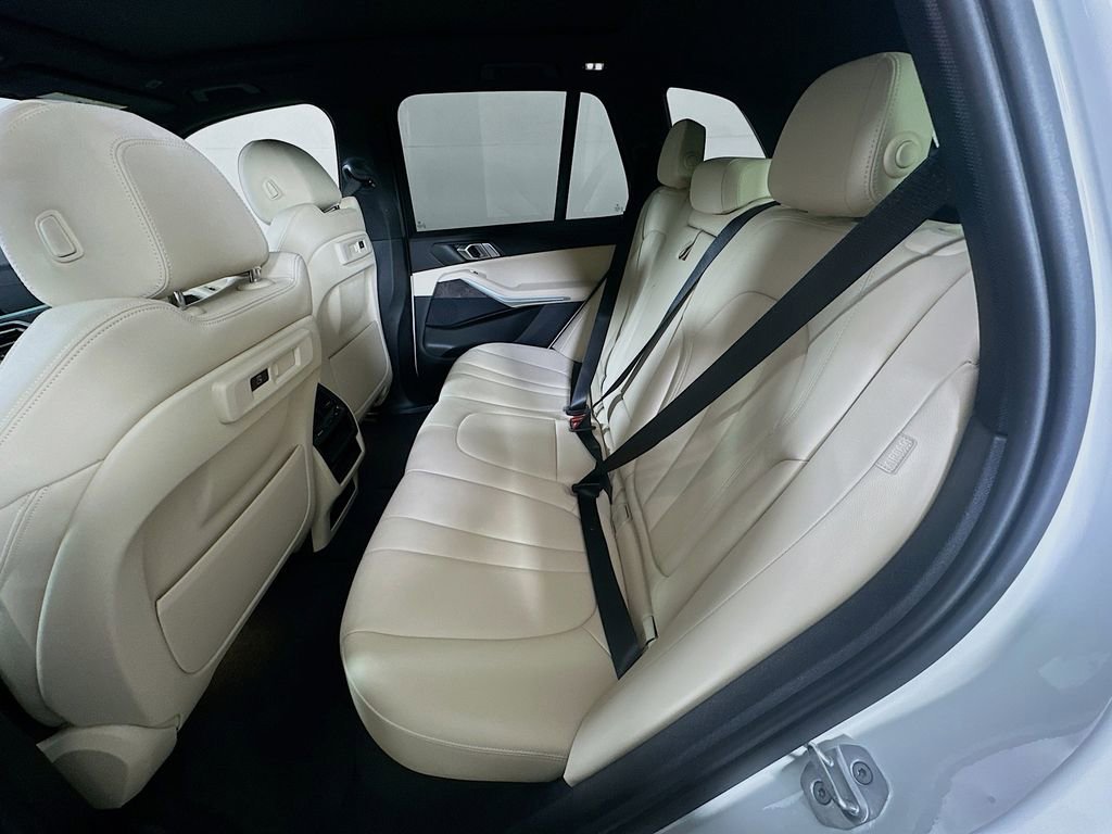 Used 2022 BMW X5 sDrive40i RWD image 14