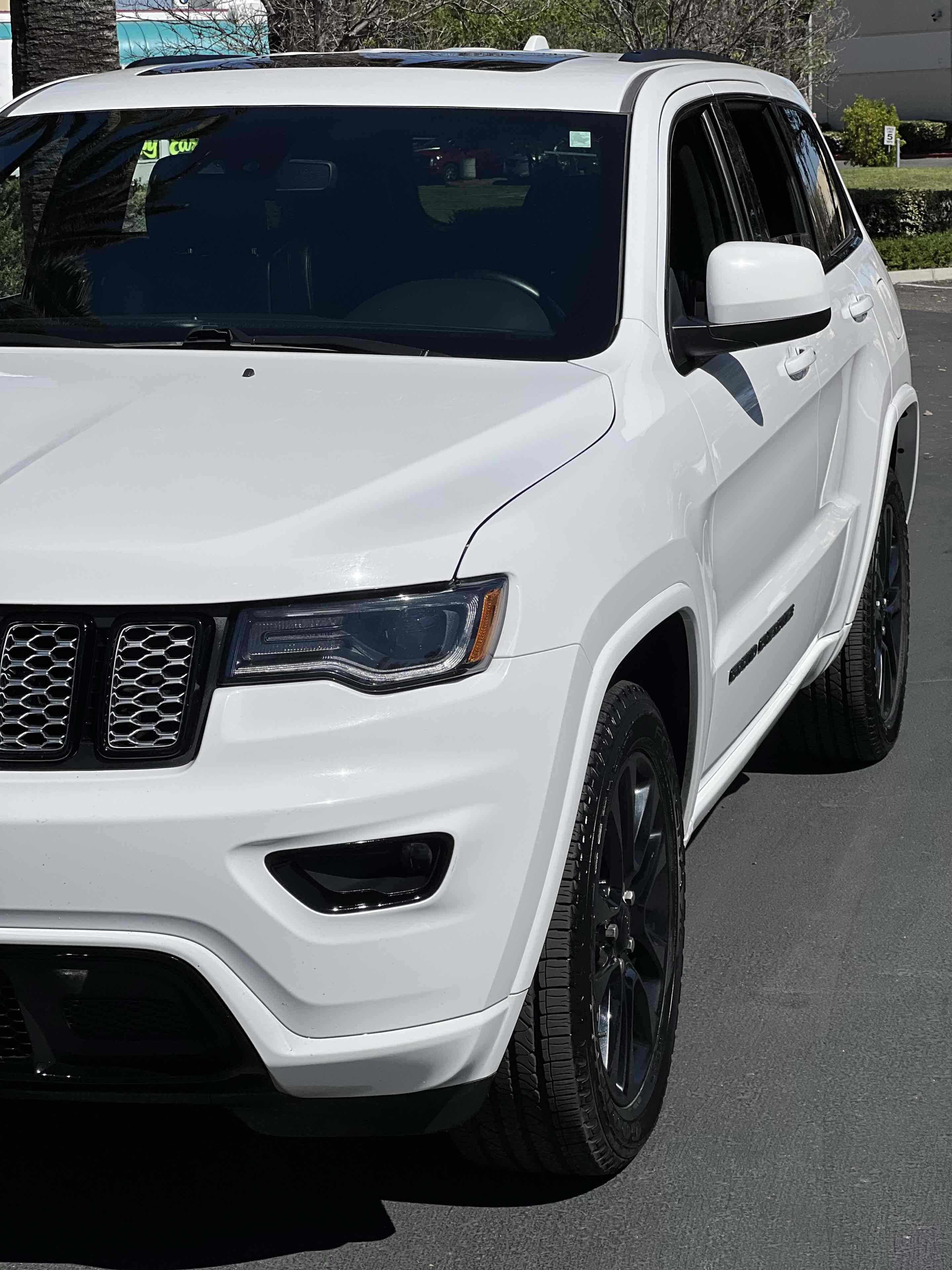 Used 2021 Jeep Grand Cherokee Laredo X image 58