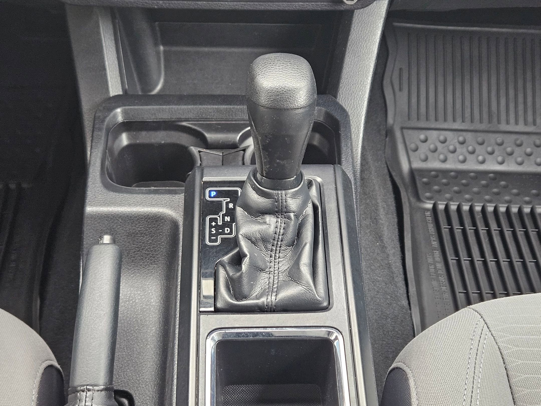 Used 2019 Toyota Tacoma SR w/ SR Convenience Package image 13