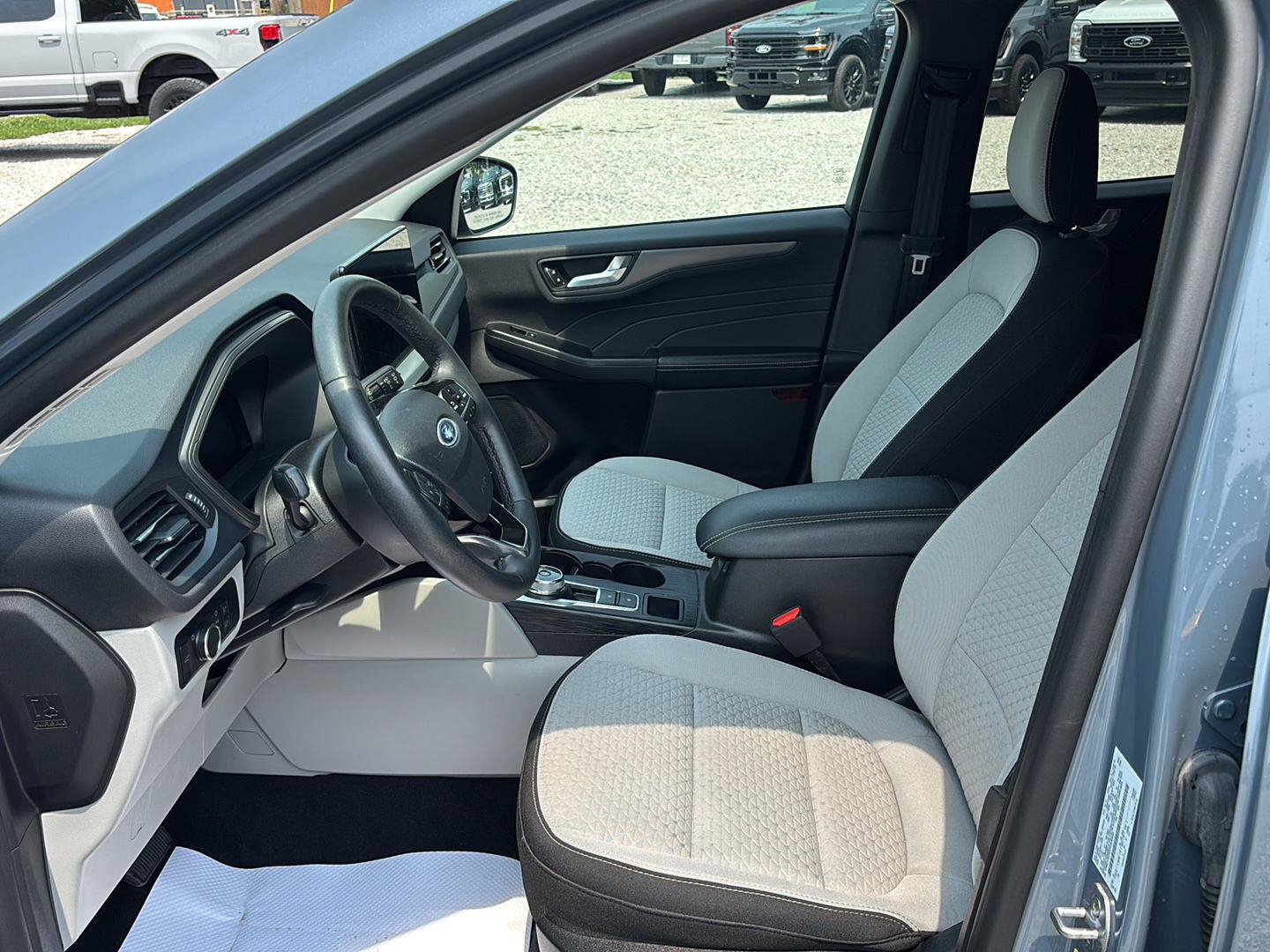 Used 2023 Ford Escape Active w/ Tech Pack #2 AWD/4WD image 12