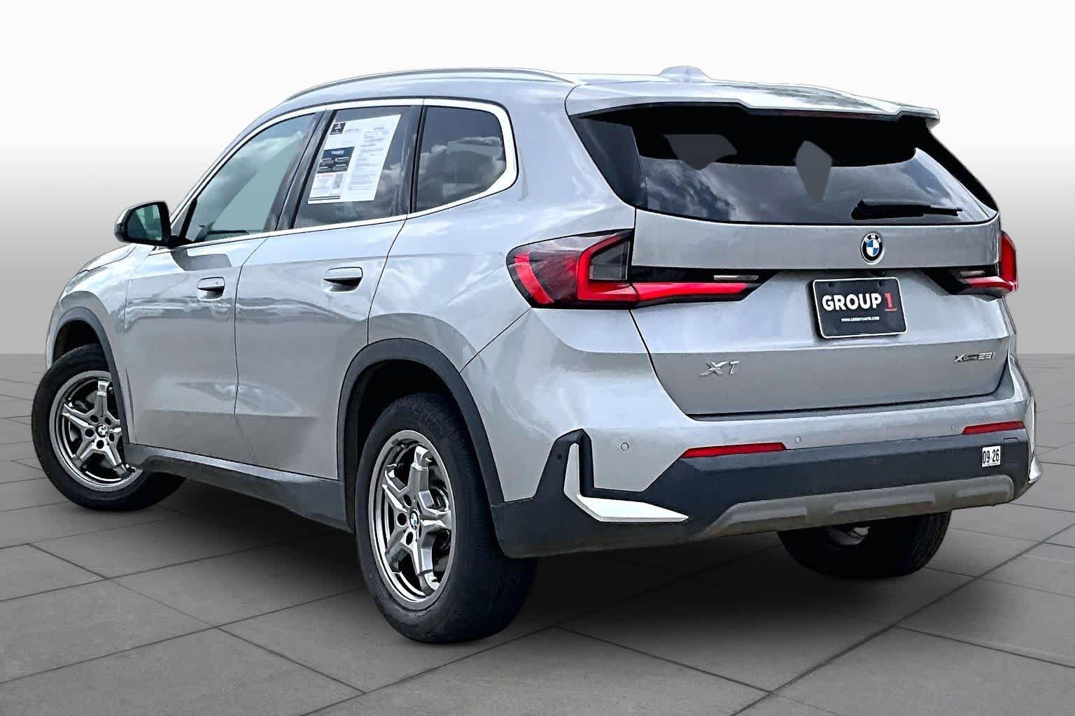 Used 2023 BMW X1 xDrive28i AWD/4WD image 11